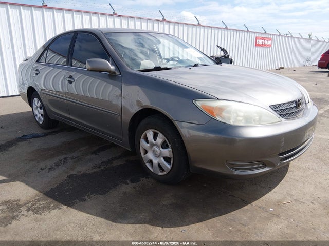 Salvage Toyota Camry Image