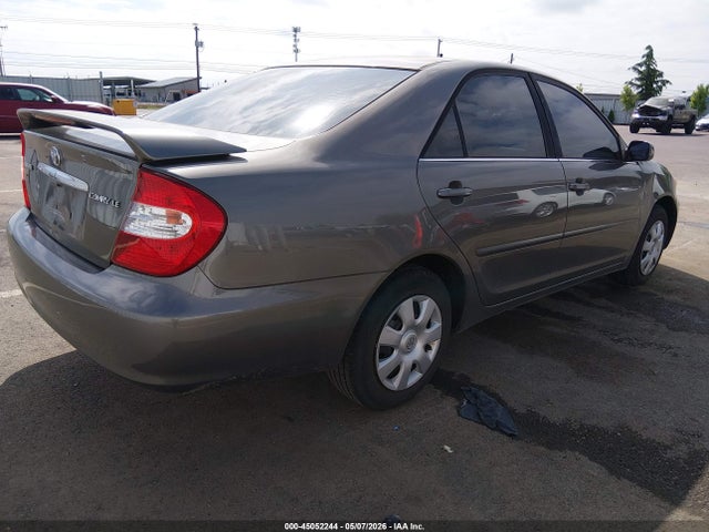 Toyota Camry Le