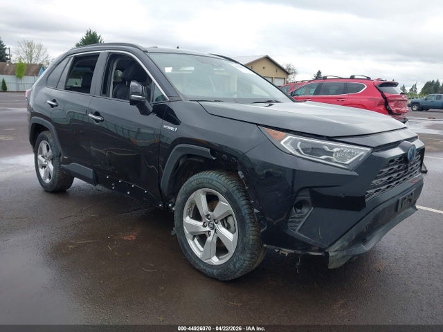 Salvage Toyota RAV4 Image
