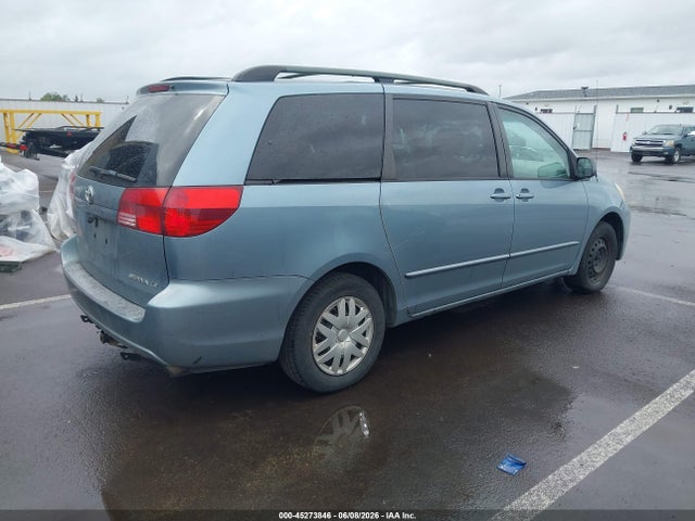 Toyota Sienna Le