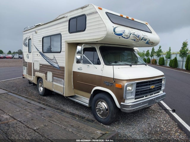 Salvage Chevrolet G30 Image