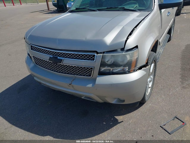 Chevrolet Suburban 1500 Ltz