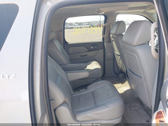 Chevrolet Suburban 1500 Ltz