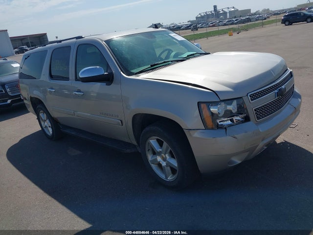 Salvage Chevrolet Suburban 1500 Image