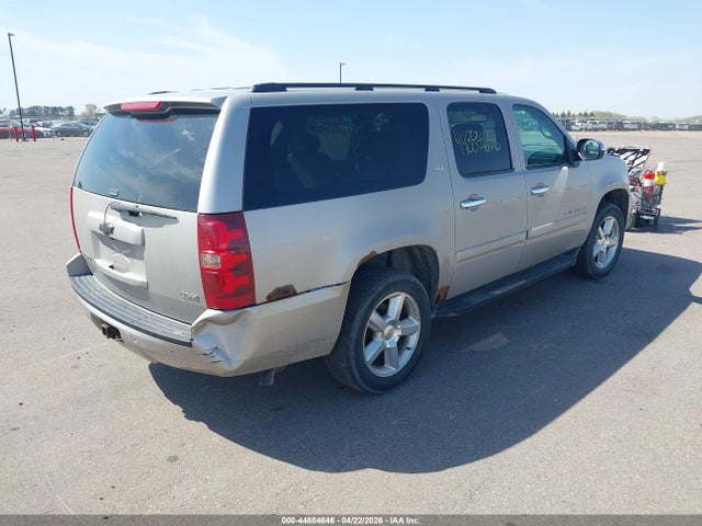 Chevrolet Suburban 1500 Ltz