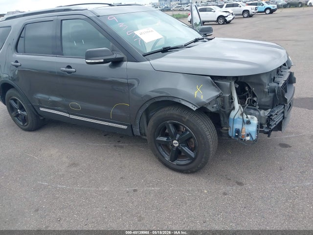 Ford Explorer Xlt