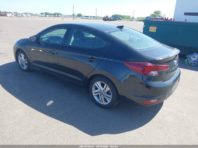 Hyundai ELANTRA Sel