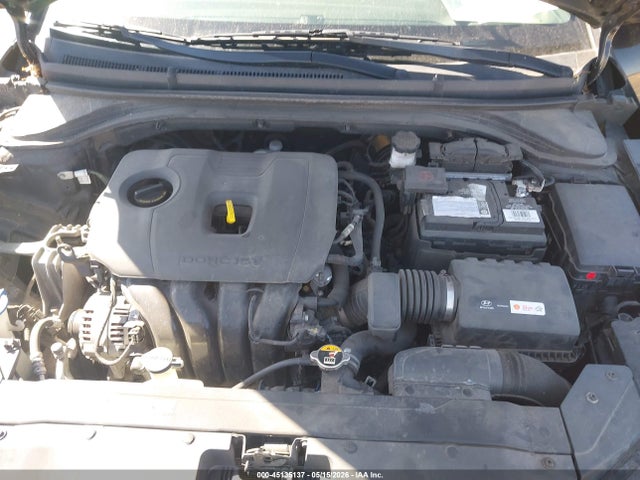 Hyundai ELANTRA Sel
