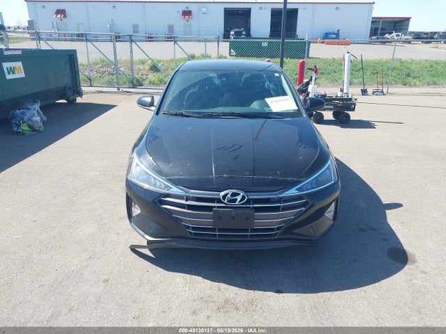 Hyundai ELANTRA Sel