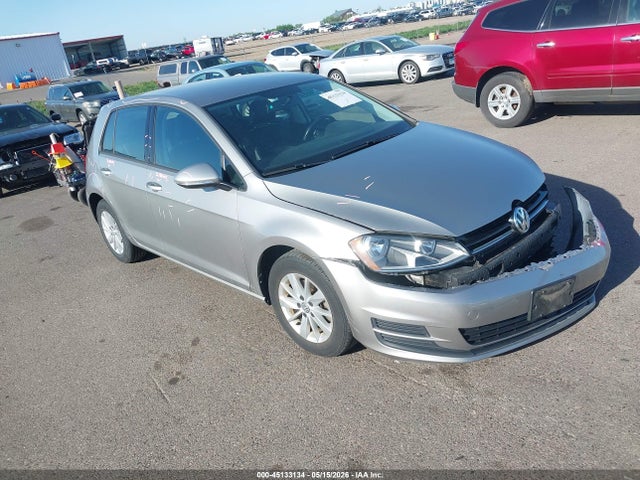 Salvage Volkswagen Golf Image