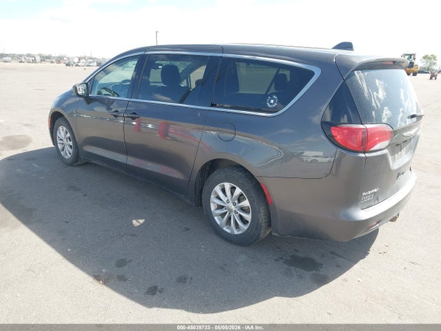 Chrysler Pacifica Touring