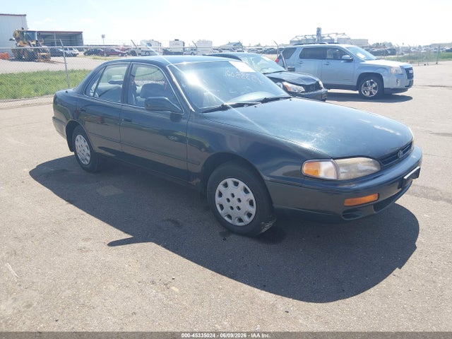 Salvage Toyota Camry Image