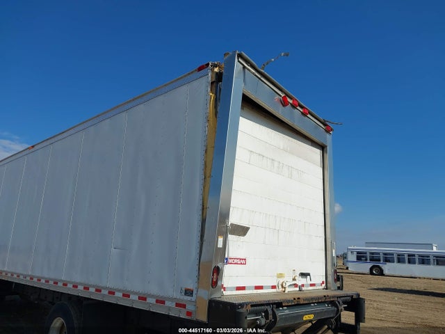 Freightliner M2 106