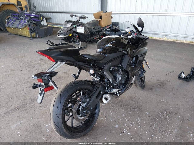 Yamaha Yzfr7