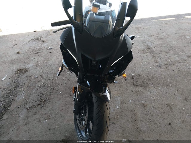 Yamaha Yzfr7