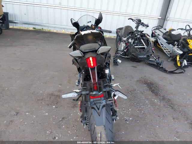 Yamaha Yzfr7