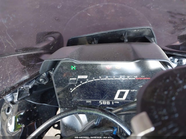 Yamaha Yzfr7