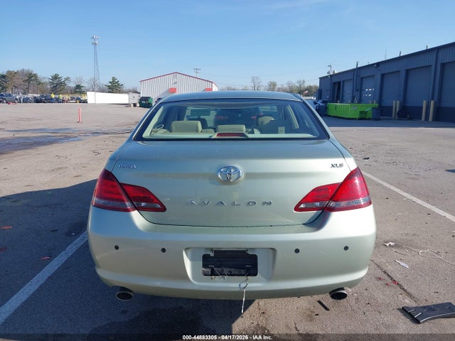 Toyota Avalon Xls