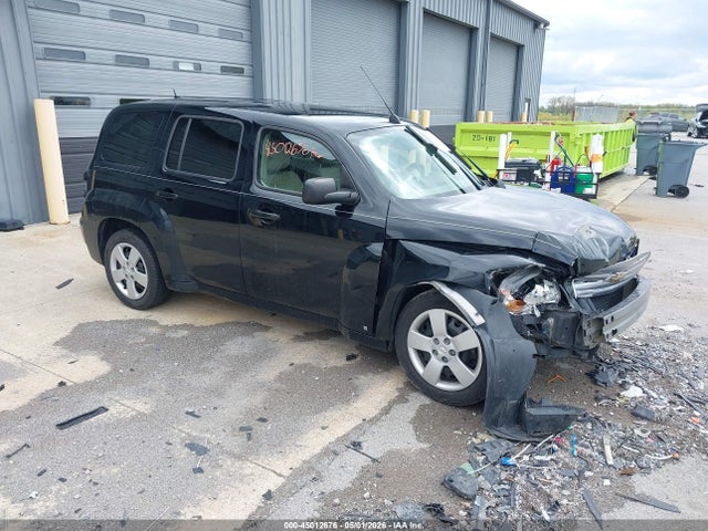 Salvage Chevrolet HHR Image