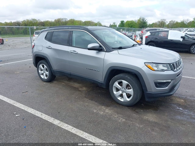 Salvage Jeep Compass Image