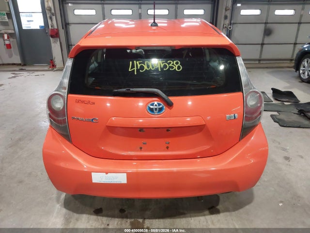 Toyota Prius c Three