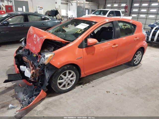 Toyota Prius c Three