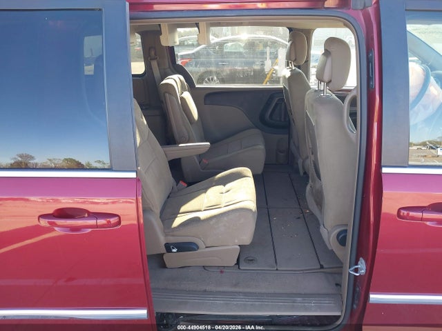 Chrysler Town & Country Touring