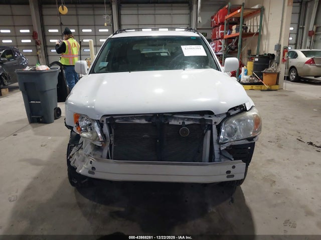 Toyota Highlander V6
