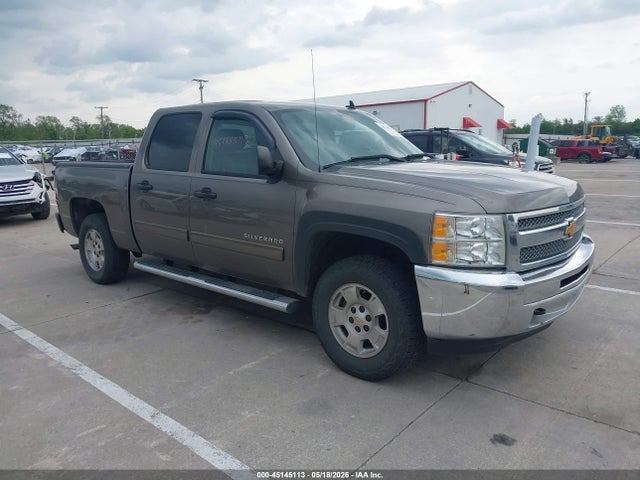 Salvage Chevrolet Silverado 1500 Image
