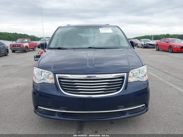 Chrysler Town & Country Touring