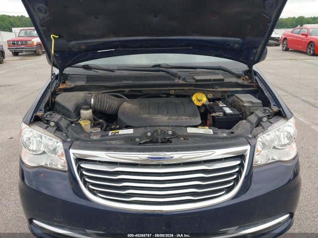 Chrysler Town & Country Touring