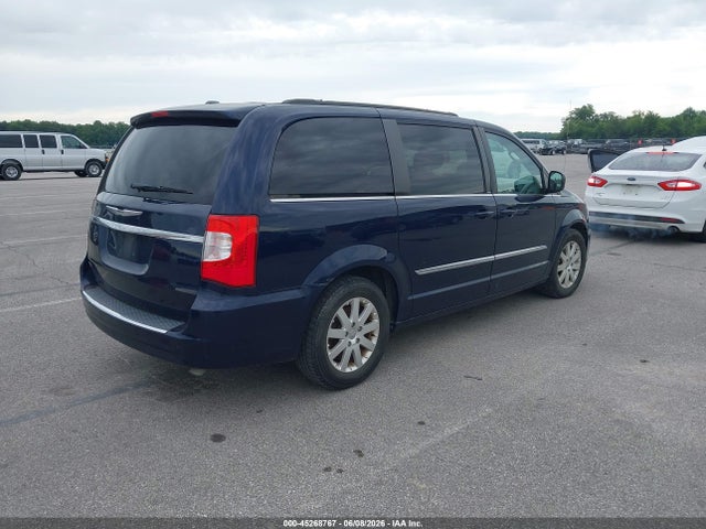Chrysler Town & Country Touring