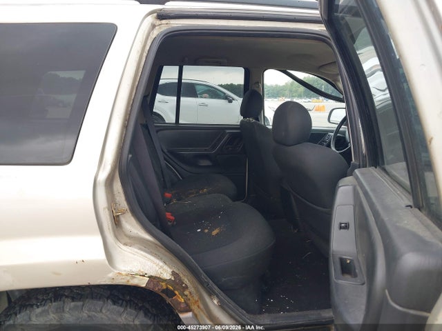Jeep Grand Cherokee Laredo