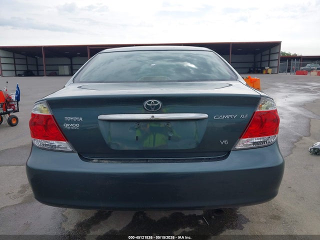 Toyota Camry Xle V6