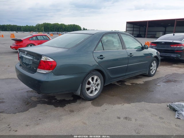 Toyota Camry Xle V6