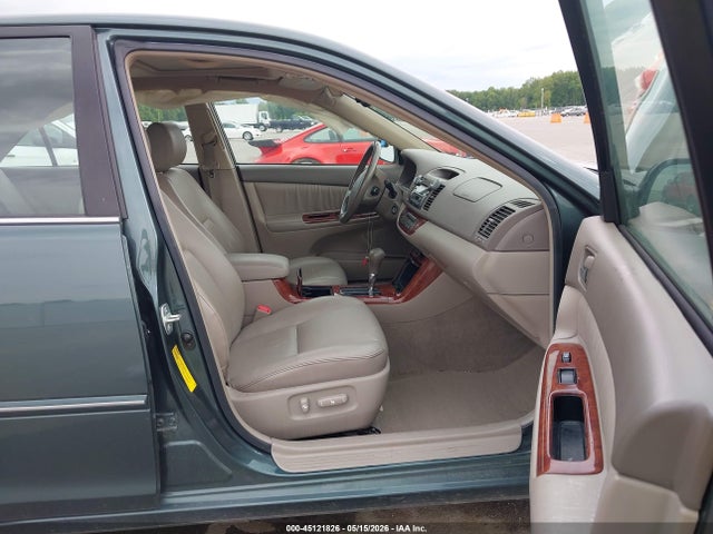 Toyota Camry Xle V6