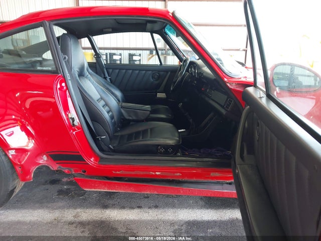 Porsche 911 Carrera