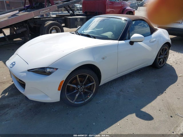 Mazda MX-5 Miata Grand Touring