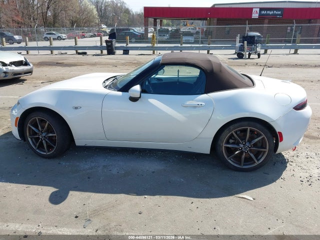 Mazda MX-5 Miata Grand Touring
