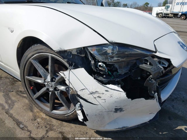 Mazda MX-5 Miata Grand Touring