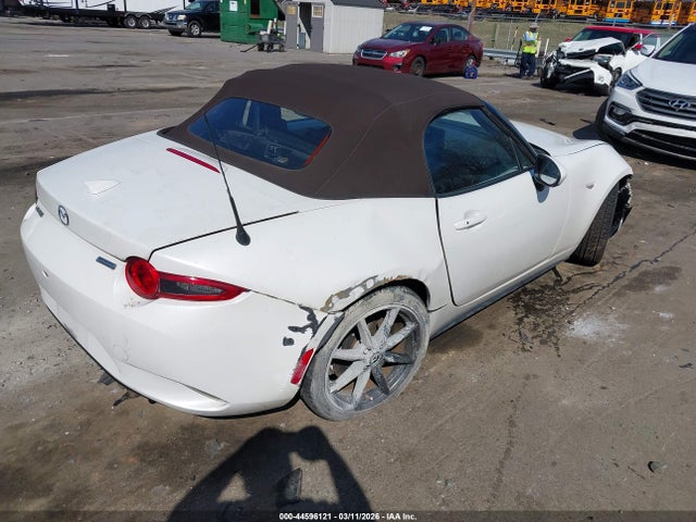 Mazda MX-5 Miata Grand Touring