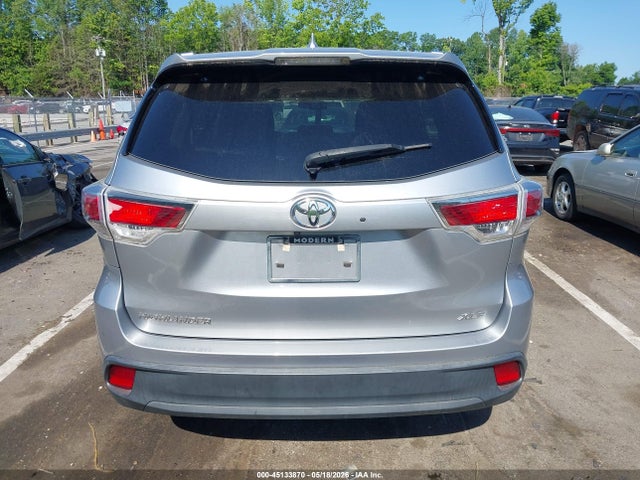 Toyota Highlander Xle V6