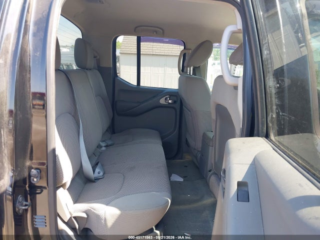 Nissan Frontier Sv