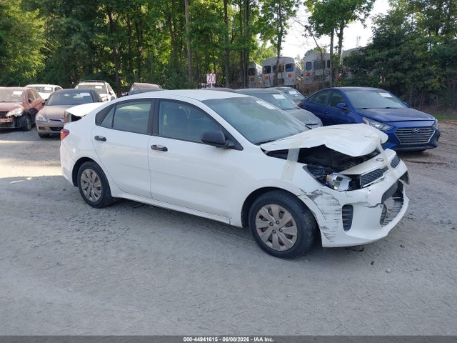 Salvage Kia Rio Image
