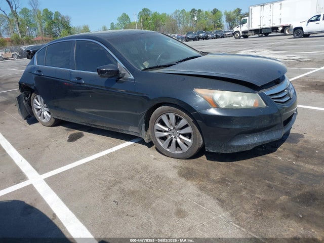 Salvage Honda Accord Image