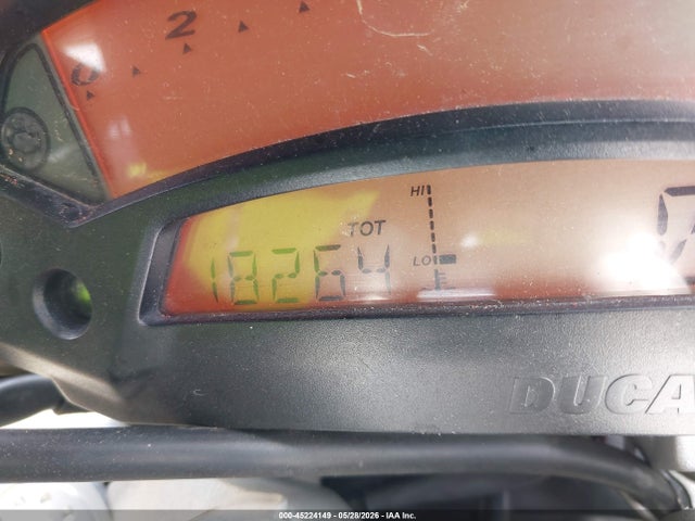 Ducati Monster 696