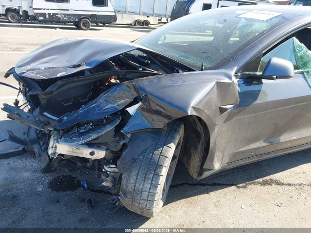 Tesla Model 3 Rear-wheel Drive