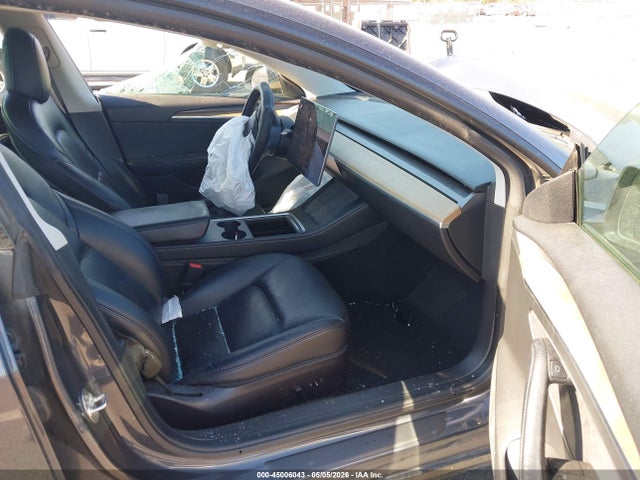 Tesla Model 3 Rear-wheel Drive