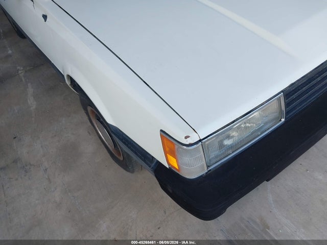 Toyota Camry Dlx