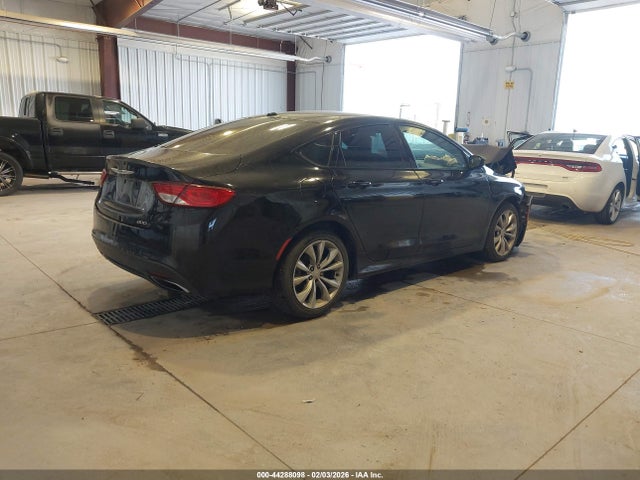 Chrysler 200 S